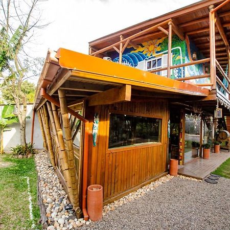 Hostel Quintal Do Rosa 프라이아도로사 외부 사진
